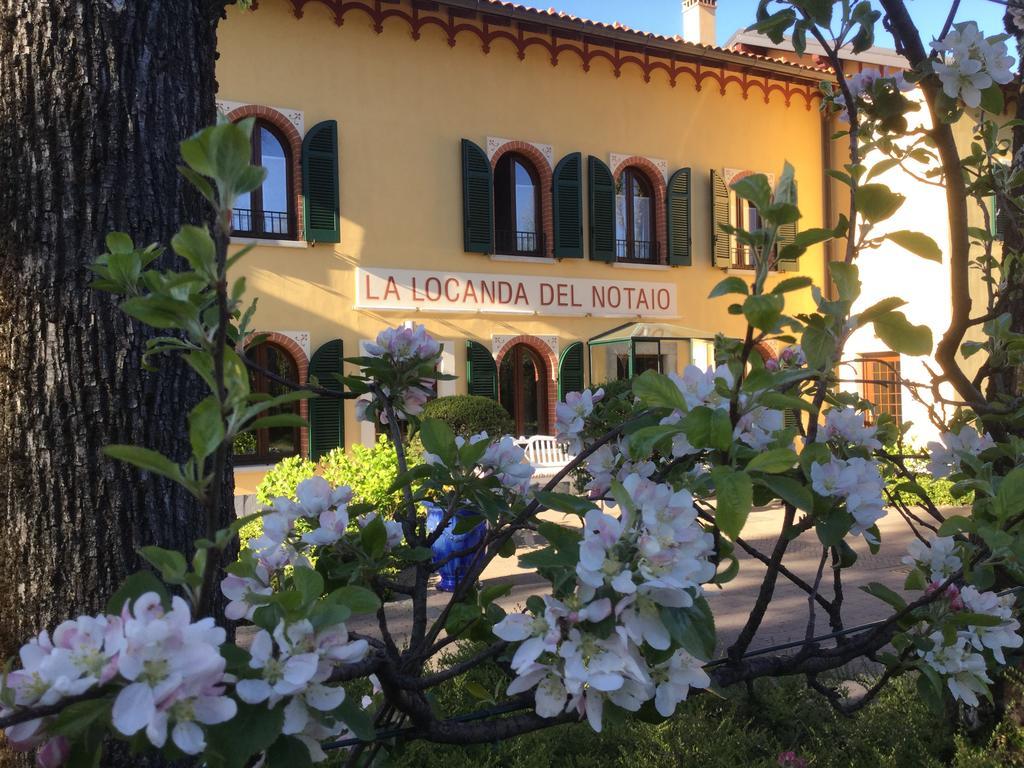 Hotel La Locanda Del Notaio Pellio Intelvi Exterior foto